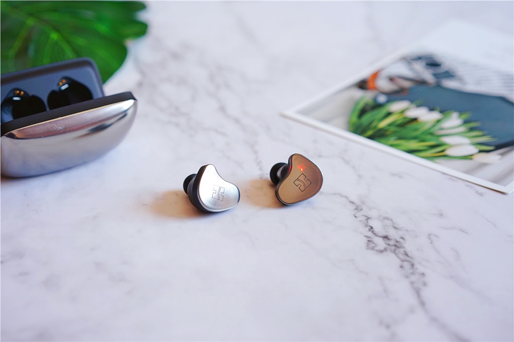 真無線耳機(jī)中的(de)HiFi王者，HIFIMAN TWS800體(tǐ)驗